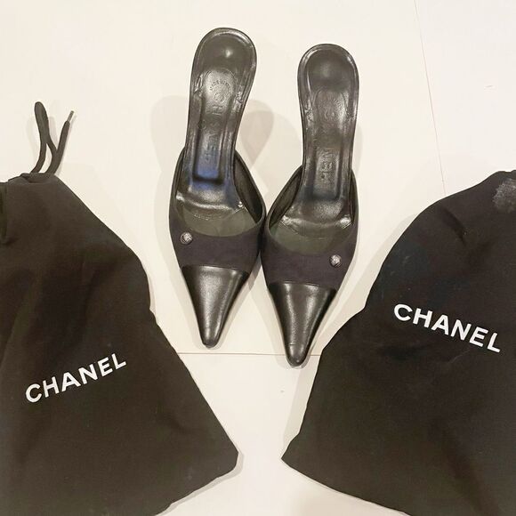 CHANEL Shoes - Chanel Travel Ligne Canvas Mules 38.5 Black Quilted Heels Interlocking C
